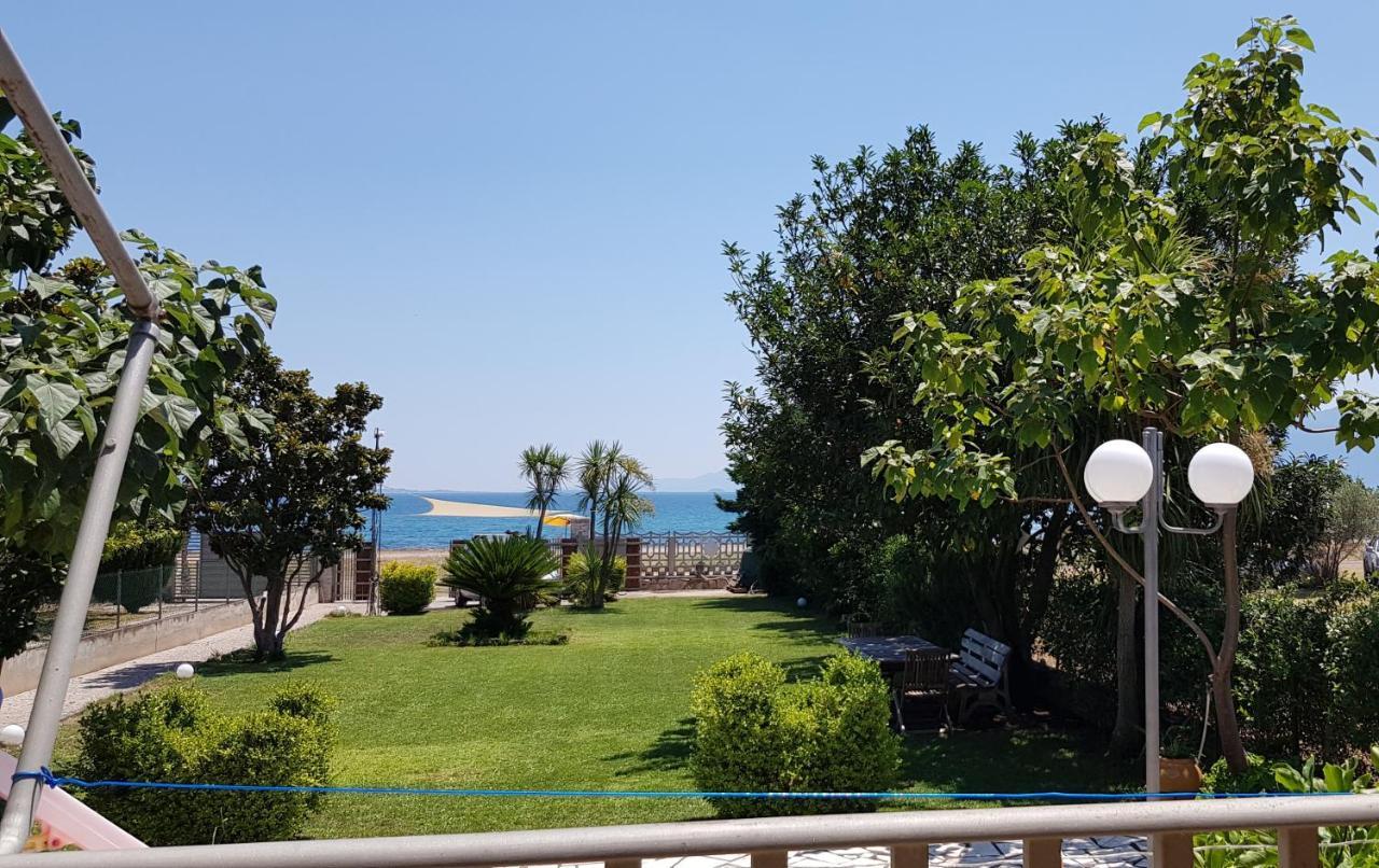 فيلا Country House By The Sea !!! Karavómilos المظهر الخارجي الصورة