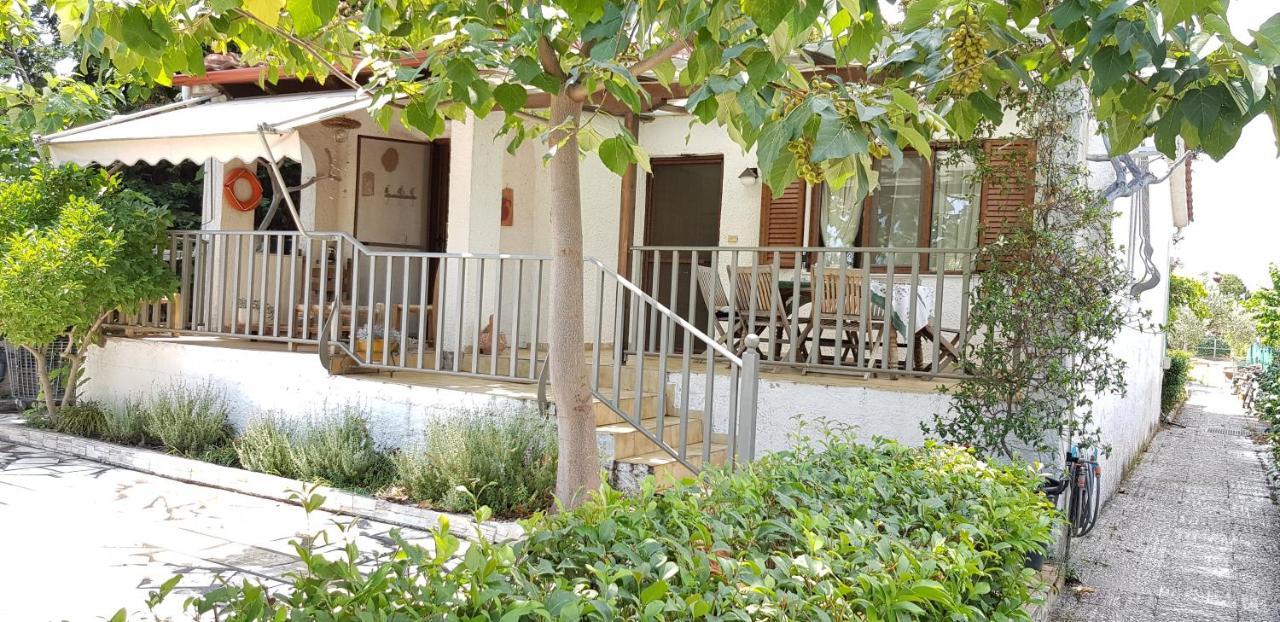 فيلا Country House By The Sea !!! Karavómilos المظهر الخارجي الصورة